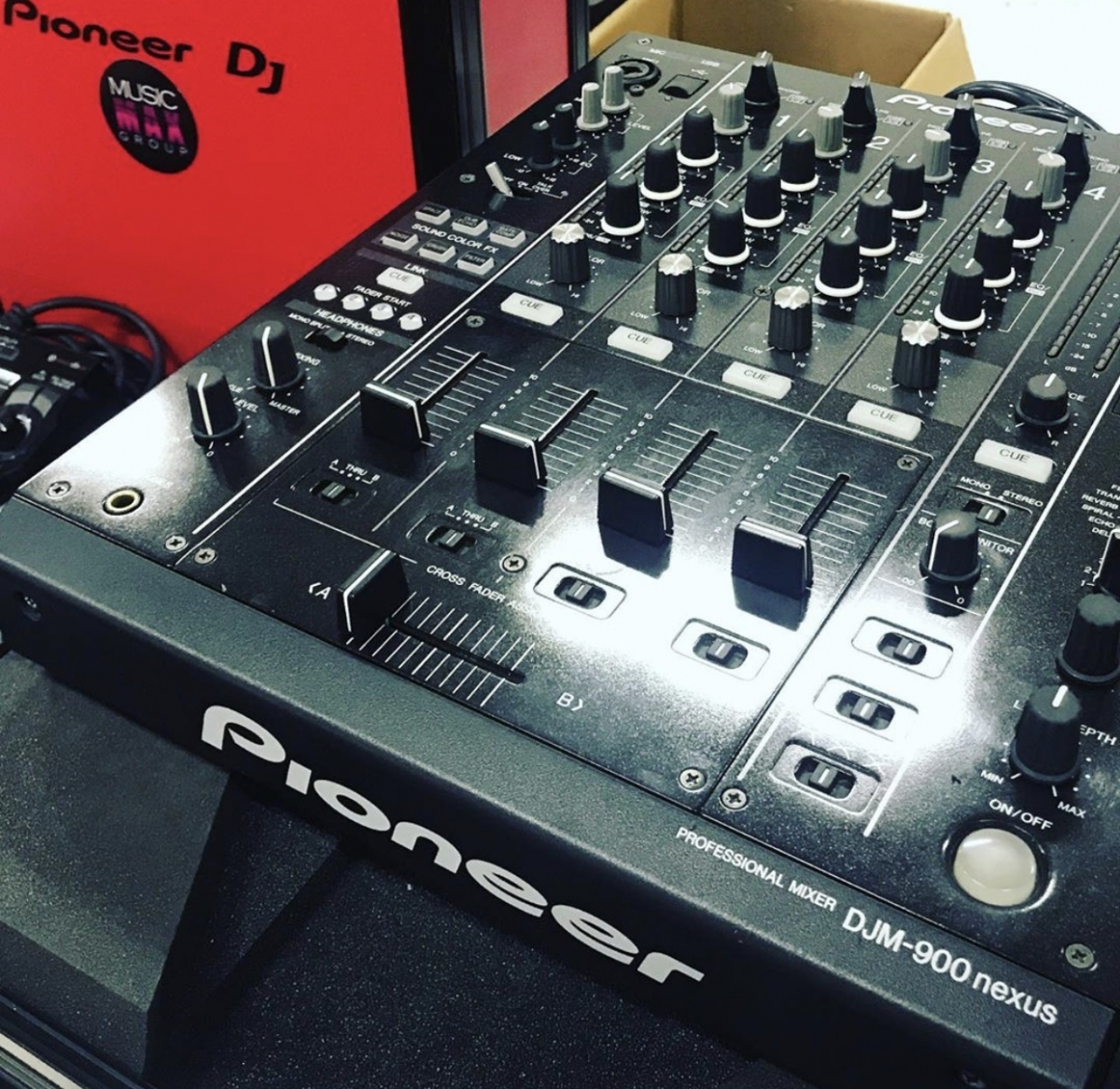 Аренда DJ-пульта Pioneer DJM-900 Nexus