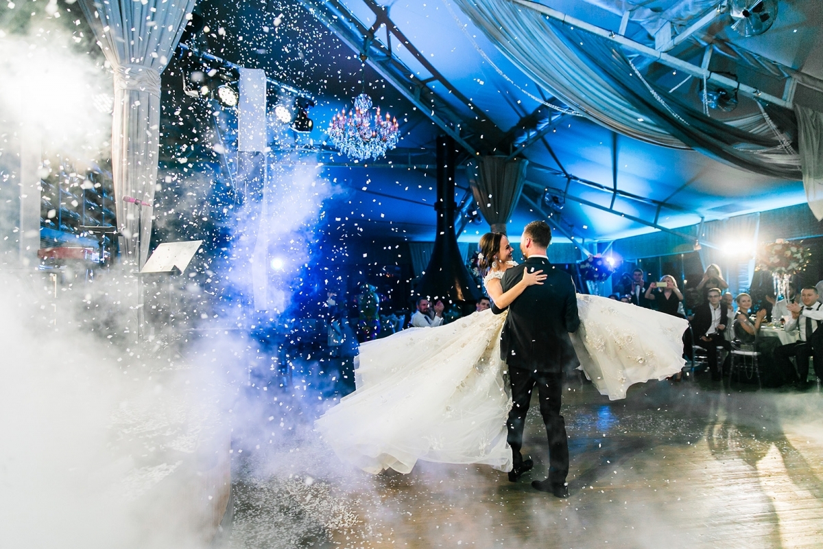 Искусственный снег в аренду для конфетти-машины на свадьбу
